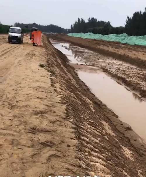天津西青区河道降水